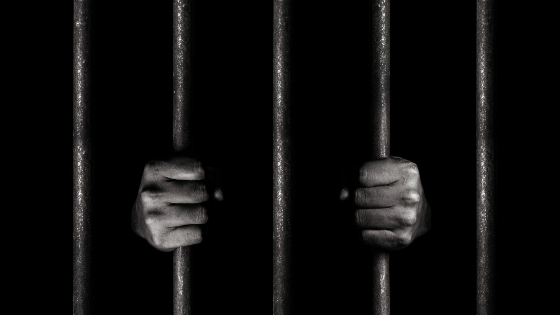 Hands of the prisoner Hands of the prisoner
